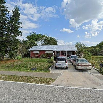 706 Arthur Ave, Lehigh Acres, FL 33936