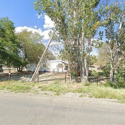 10 Penrose Ln, Yerington, NV 89447