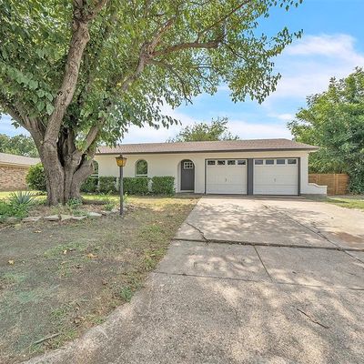 1006 John Reagan St, Benbrook, TX 76126