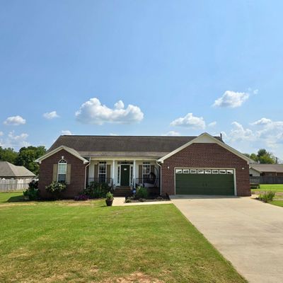 90 S Blue Heron Dr, Killen, AL 35645