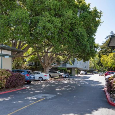 902 Peninsula Ave #203, San Mateo, CA 94401