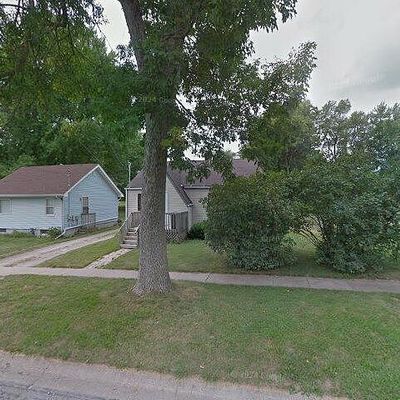 921 N E St, Oskaloosa, IA 52577