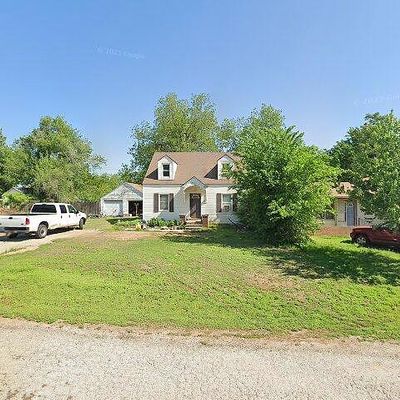 1105 Holly St, Perry, OK 73077