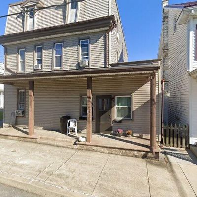 114 N Center St, Cleona, PA 17042