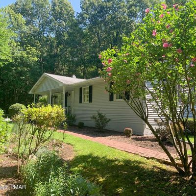 118 Getz Ln, Stroudsburg, PA 18360