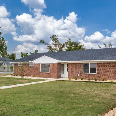 119 N 11 Th St, Rogers, AR 72756