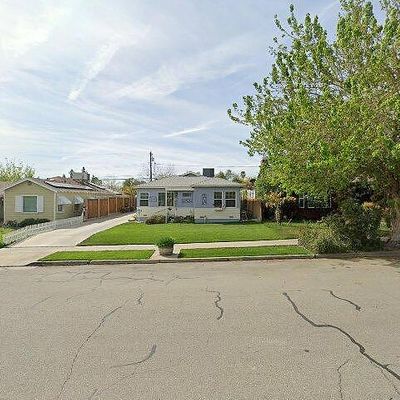 121 E Lucard St, Taft, CA 93268