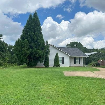 104 Stonegate Dr, Cedartown, GA 30125