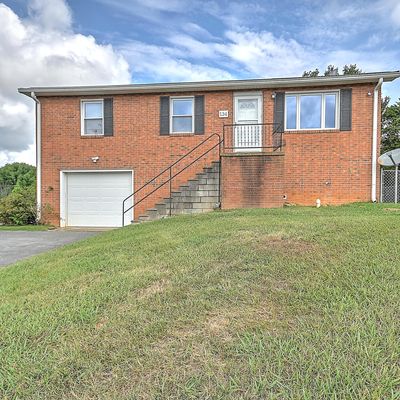 134 Valley Pt, Johnson City, TN 37615