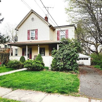 136 Spring St, Leonia, NJ 07605