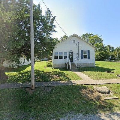 1504 W Tyler St, Herrin, IL 62948