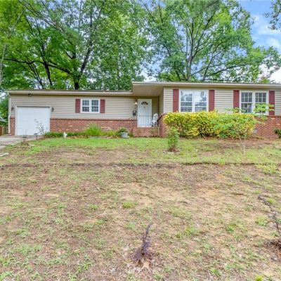 13 Darlene Ln, Newport News, VA 23608