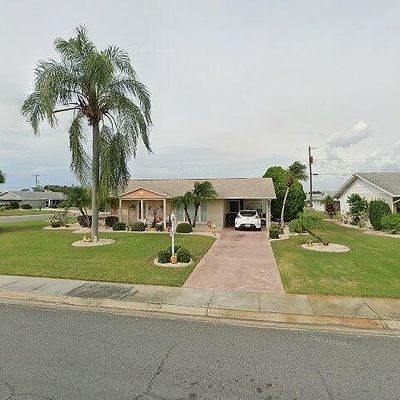 1515 Arrowhead Dr, Sun City Center, FL 33573