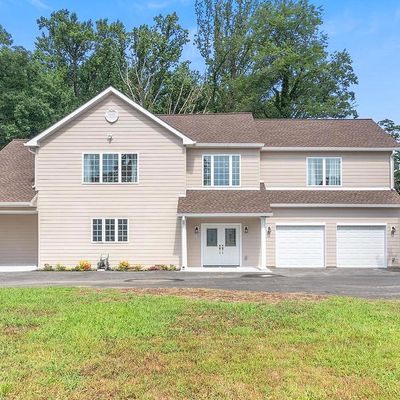 1516 Buck Rd, Feasterville Trevose, PA 19053