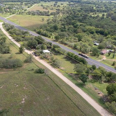 163 Woody Hollow Rd, Luling, TX 78648