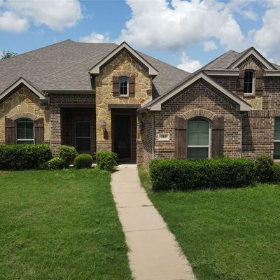 213 Wisteria Way, Red Oak, TX 75154