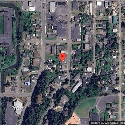 2136 Hamilton St, North Bend, OR 97459