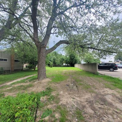 21520 Lange St, Saint Clair Shores, MI 48080