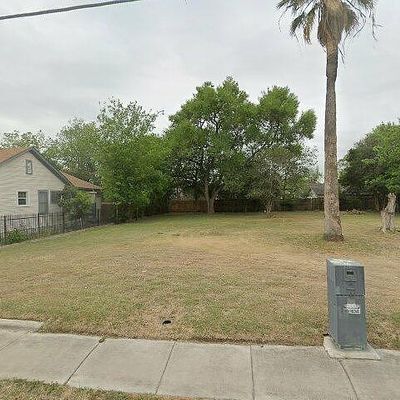 2318 E Houston St, San Antonio, TX 78202