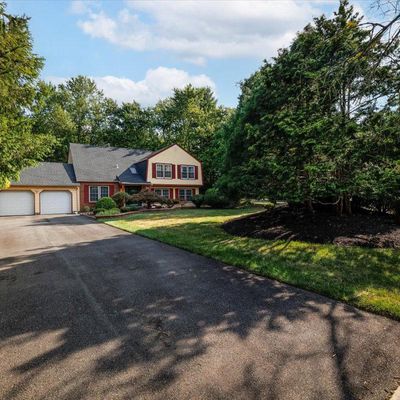 2 Cedar Ct, Princeton Junction, NJ 08550