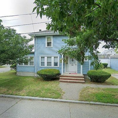 2 Tobyhanna St, Providence, RI 02910