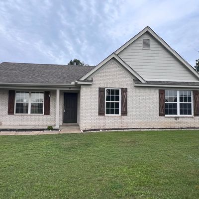 20 Pinewood Dr, Oakland, TN 38060