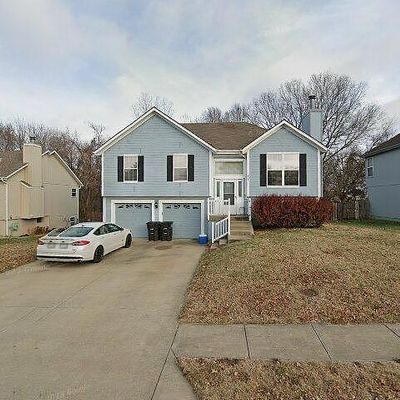 205 Apple Blossom Ln, Belton, MO 64012