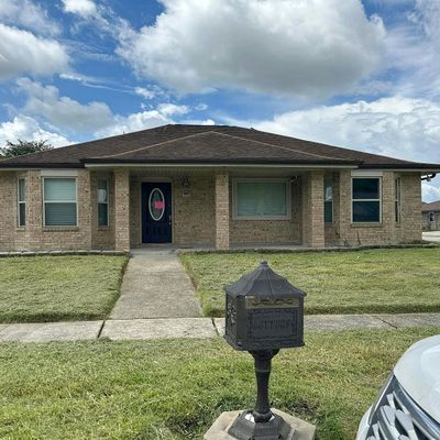 2600 Long Branch Dr, Marrero, LA 70072