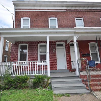 27 Tyler St, Trenton, NJ 08609