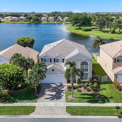 286 Berenger Walk, Royal Palm Beach, FL 33414