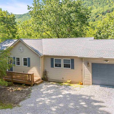 247 Hogan Ct, Mc Gaheysville, VA 22840