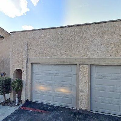 330 Ivy Ln, Fallbrook, CA 92028