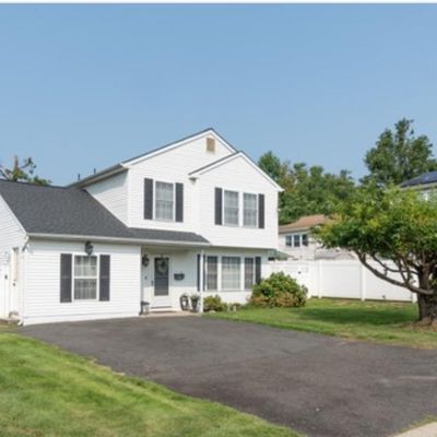 367 Pinehurst Dr, Keyport, NJ 07735