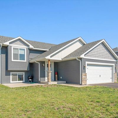 321 Ladd Ln, Osceola, WI 54020