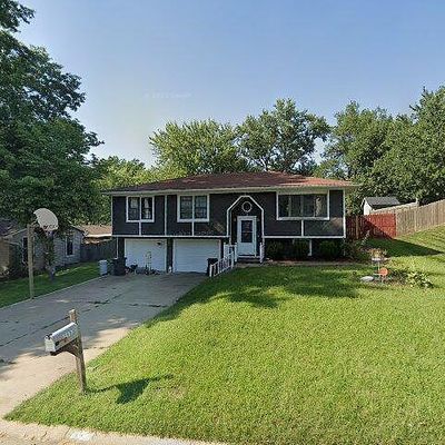 3217 Grandview Dr, Saint Joseph, MO 64503