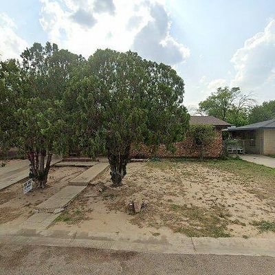 408 N Espana Dr, Laredo, TX 78043