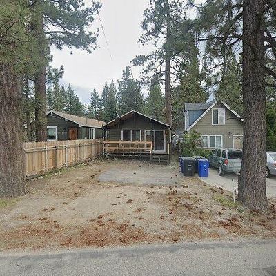 424 W Country Club Blvd, Big Bear City, CA 92314