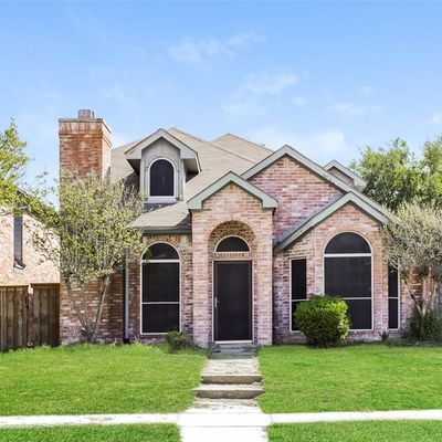 4450 Laredo Dr, Grand Prairie, TX 75052