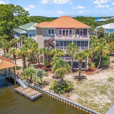 46 Blue Crab Ln, Panacea, FL 32346