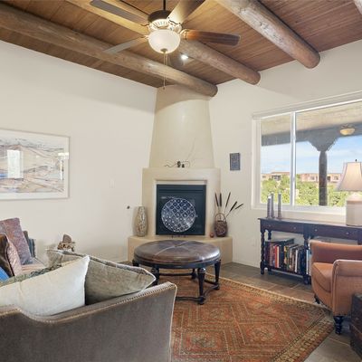 38 Via Summa, Santa Fe, NM 87507