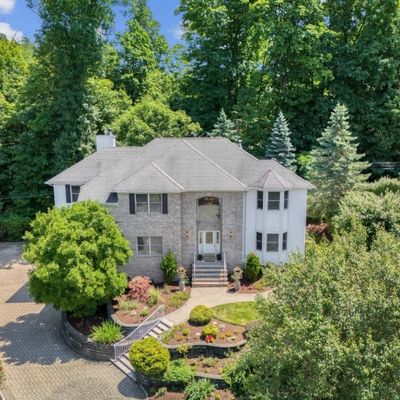 4 Glen Airlee Ct, Morristown, NJ 07960