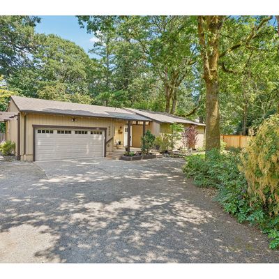 5172 Lakeview Blvd, Lake Oswego, OR 97035