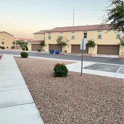 5197 Silica Chalk Ave, Las Vegas, NV 89115