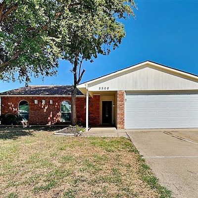 5508 King Dr, The Colony, TX 75056