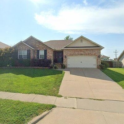 571 N Cherrywood Ave, Republic, MO 65738