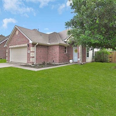 4802 Flamingo Bay Cir, Baytown, TX 77523