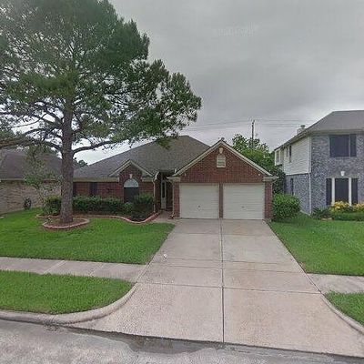 4818 Red Lantern Dr, Friendswood, TX 77546