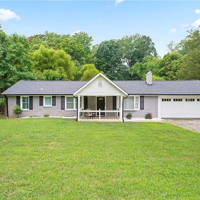 4880 Baux Mountain Rd, Winston Salem, NC 27105