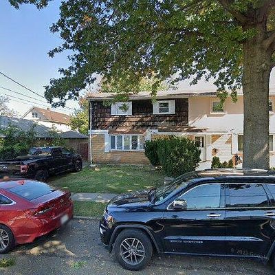 49 Northfield Ave, Staten Island, NY 10303