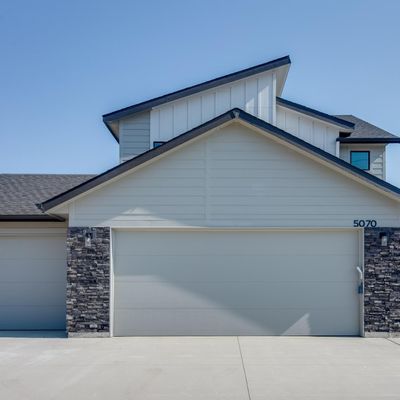 5070 W Riva Capri St, Meridian, ID 83646